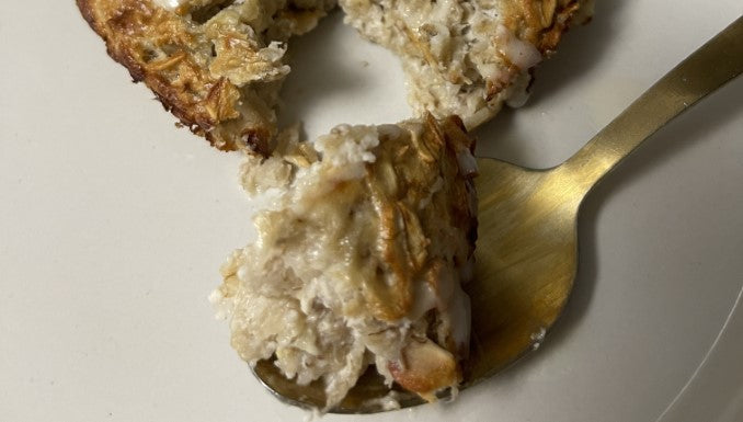 CRUSH IT! Café: Baked Oats with Protein Icing