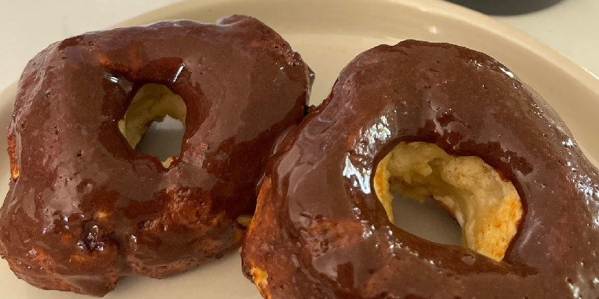CRUSH IT! Café: Chocolate Frosted Donuts