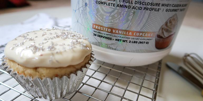 CRUSH IT! Café: Frosted Vanilla Cupcakes
